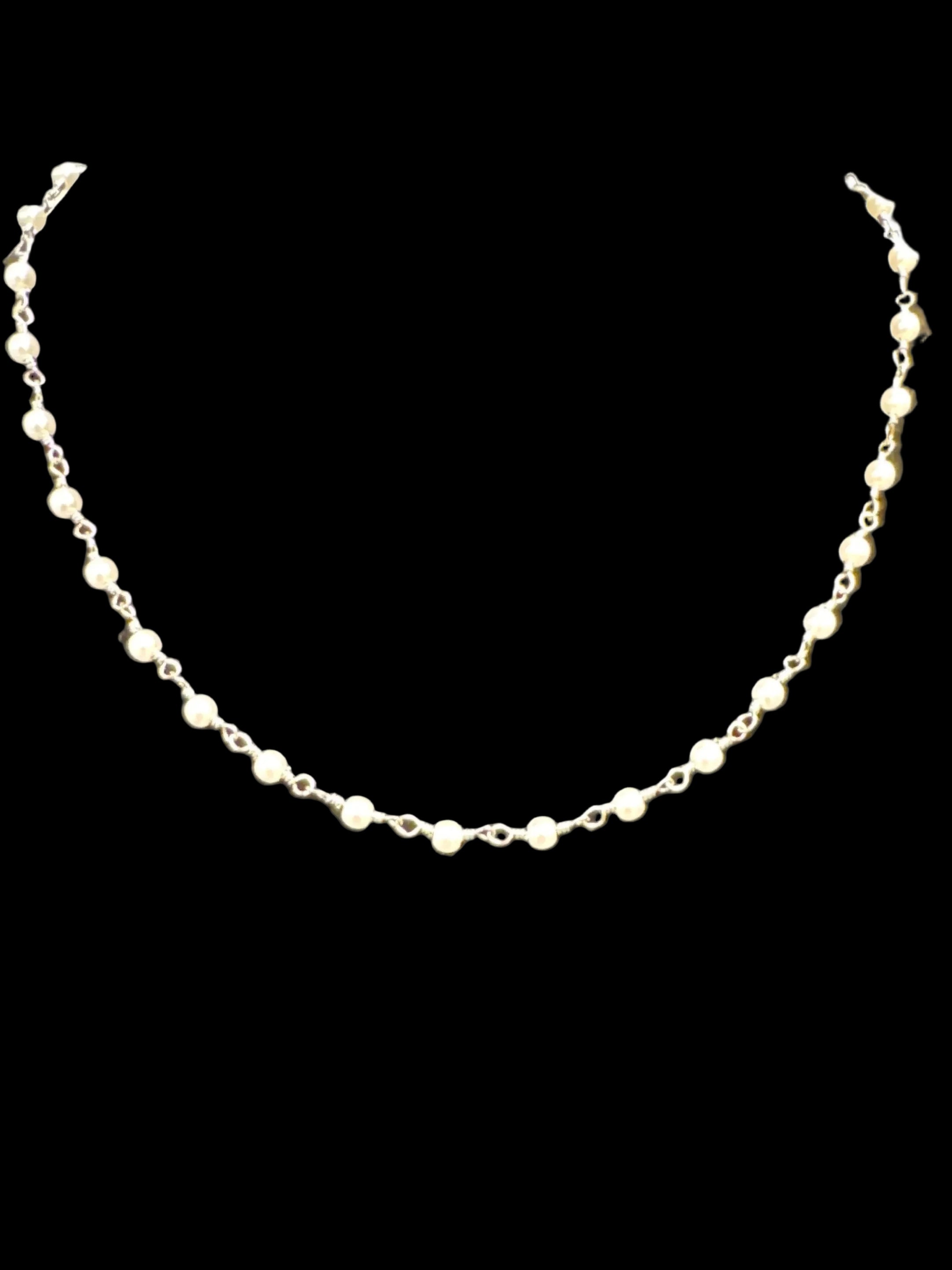 16 in Pearl and Silver link